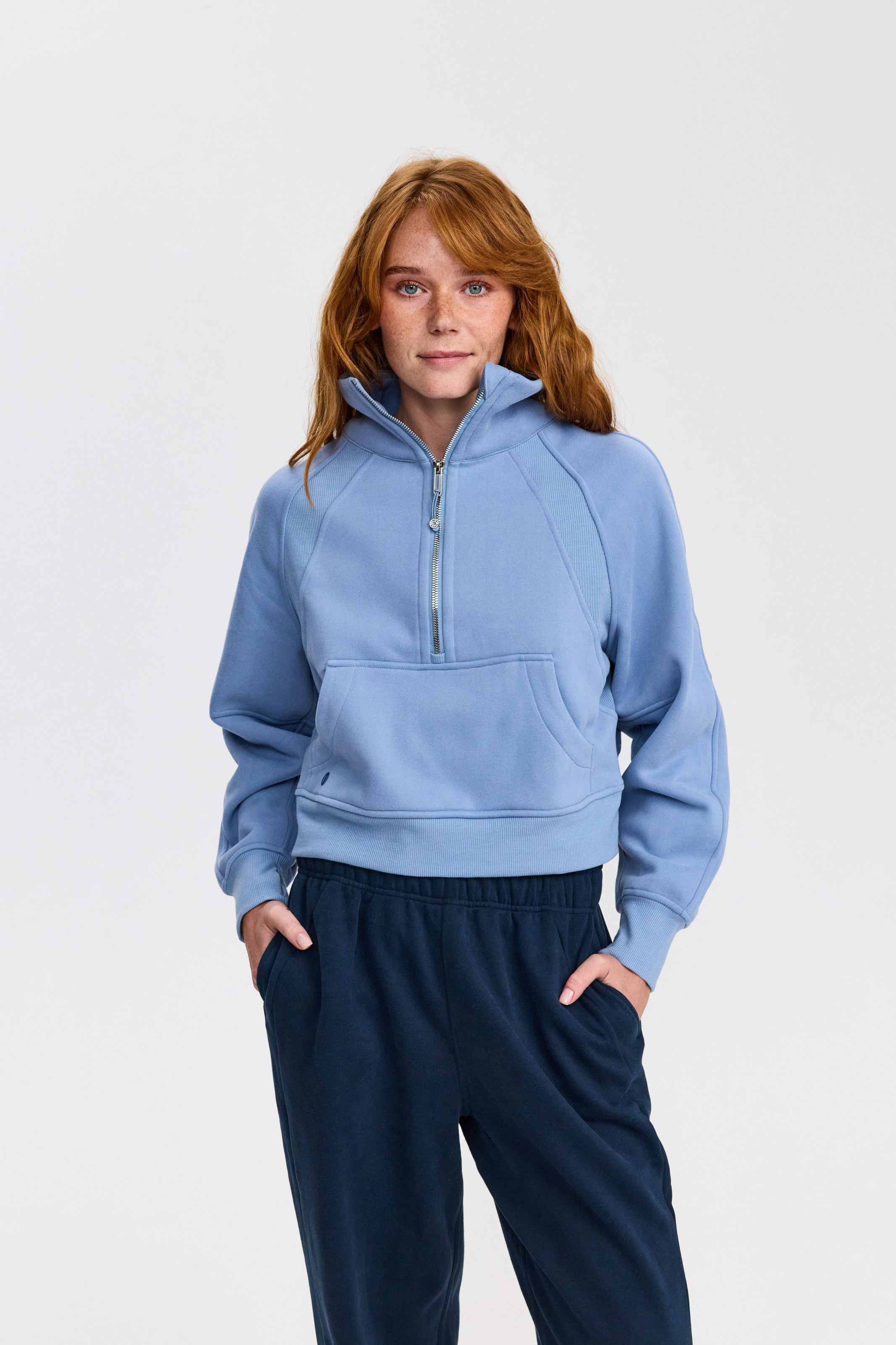 Свитшот оверсайз 1/2 zip с воротником UL